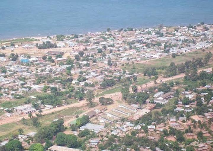 Tanganyika: l'équipe d'experts chargée de régler le conflit frontalier entre la RDC et la Zambie est à Pweto Tanganyika: l'équipe d'experts chargée de régler le conflit frontalier entre la RDC et la Zambie est à Pweto
