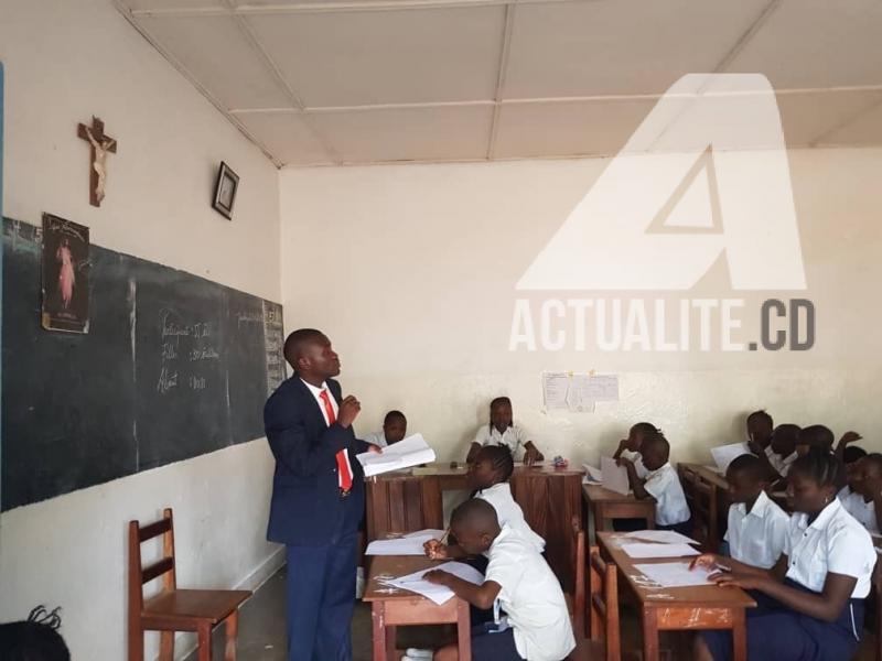 RDC-EPST : plus de 2 400 agents fictifs, 4 000 écoles non conformes, 42 écoles fictives recensés par la commission du toilettage du fichier paie des enseignants RDC-EPST : plus de 2 400 agents fictifs, 4 000 écoles non conformes, 42 écoles fictives recensés par la commission du toilettage du fichier paie des enseignants