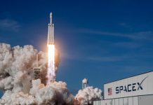 SpaceX se lance à son tour dans la course au tourisme spatial SpaceX se lance à son tour dans la course au tourisme spatial