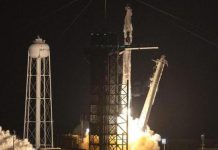 La fusée de SpaceX a décollé vers l’espace avec quatre touristes à son bord La fusée de SpaceX a décollé vers l'espace avec quatre touristes à son bord