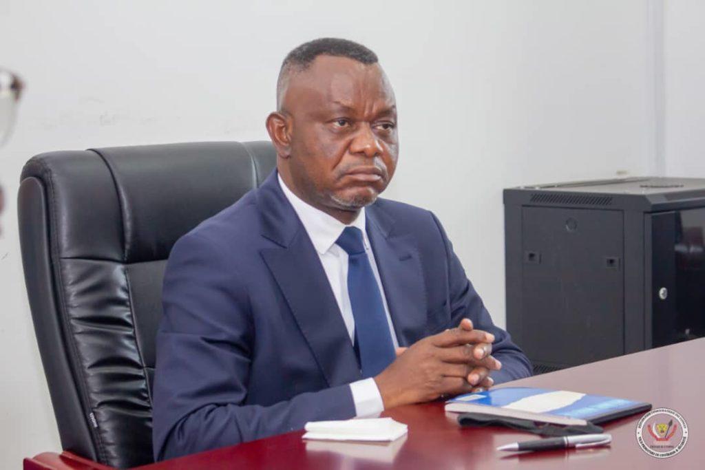 Circulation routière : Daniel Aselo invité à s’expliquer sur la corruption en public des agents PCR Circulation routière : Daniel Aselo invité à s’expliquer sur la corruption en public des agents PCR