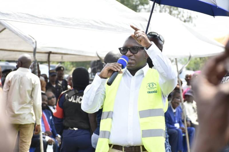 lancement à Kenge du Programme de développement à la base de 145 territoires lancement à Kenge du Programme de développement à la base de 145 territoires