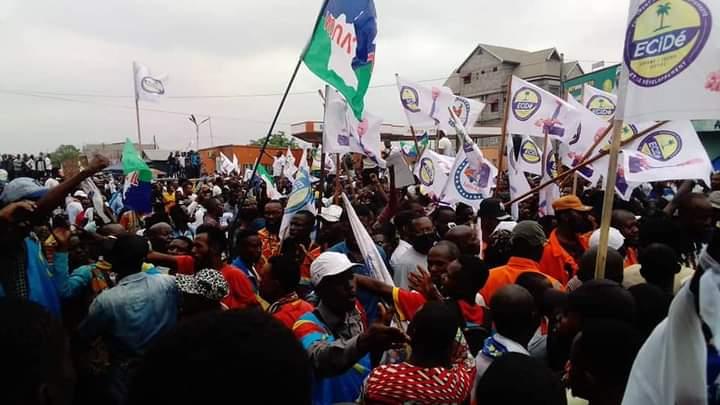 Kinshasa: les militants Lamuka et de l’UDPS se sont affrontés à la 10ème rue Limete Kinshasa: les militants Lamuka et de l’UDPS se sont affrontés à la 10ème rue Limete