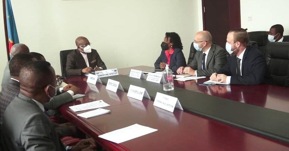 Pius Muabilu et la BM s’accordent sur le lancement du projet Kin Elenda Pius Muabilu et la BM s’accordent sur le lancement du projet Kin Elenda