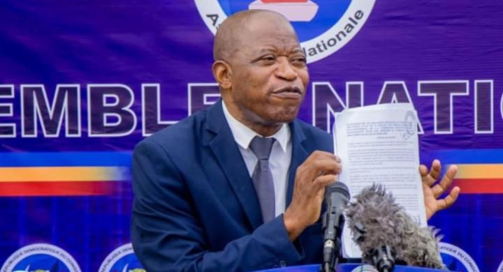 Désignation du nouveau bureau de la CENI : le député Willy Bolio veut saisir la justice contre André Mbata pour usages de faux Désignation du nouveau bureau de la CENI : le député Willy Bolio veut saisir la justice contre André Mbata pour usages de faux