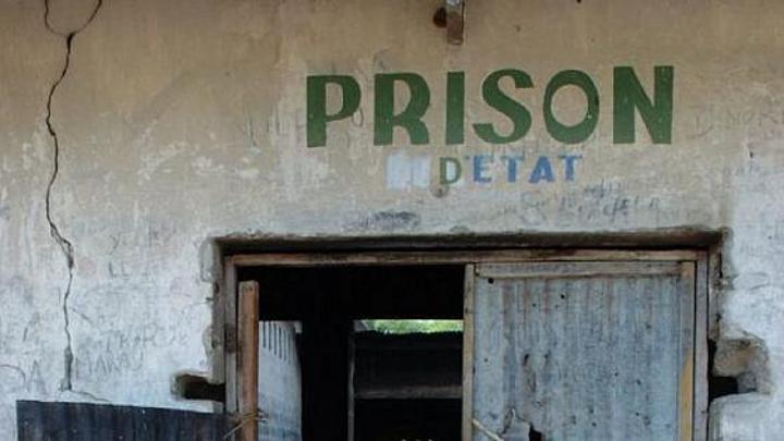4 défenseurs des droits de l’homme dénoncent les conditions inhumaines des populations vulnérables dans quelques cachots du Kongo-central 4 défenseurs des droits de l’homme dénoncent les conditions inhumaines des populations vulnérables dans quelques cachots du Kongo-central