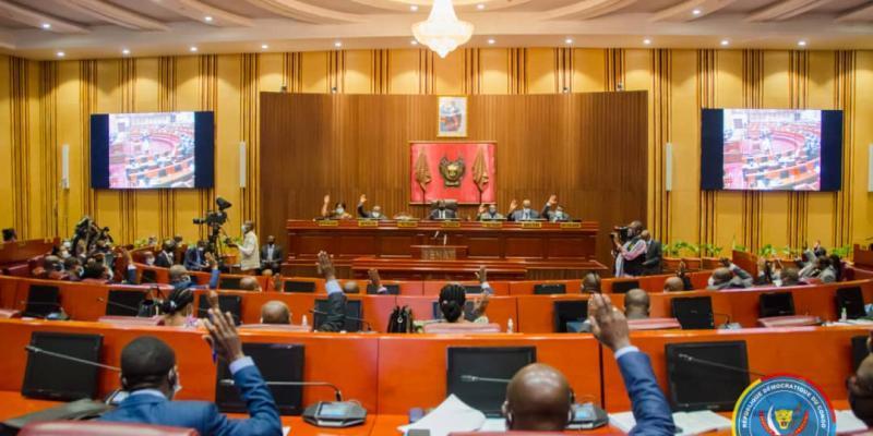 les sénateurs autorisent à leur tour la prolongation de l'état de siège pour la 11e fois en Ituri et au Nord-Kivu les sénateurs autorisent à leur tour la prolongation de l'état de siège pour la 11e fois en Ituri et au Nord-Kivu