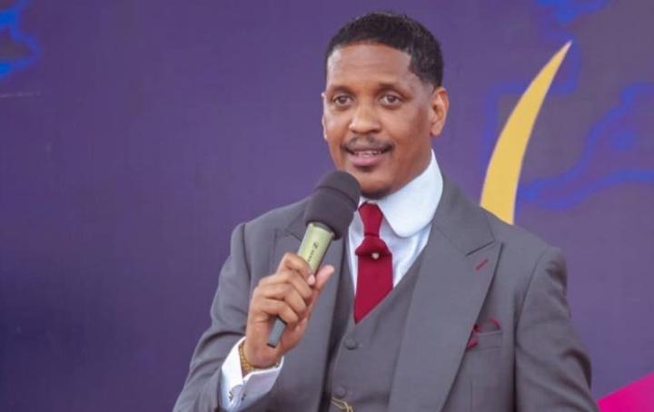 Joël Francis se solidarise avec le groupe MPR : « … Les choses n’évoluent pas, bravos à ces jeunes ! » Joël Francis se solidarise avec le groupe MPR : « … Les choses n’évoluent pas, bravos à ces jeunes ! »