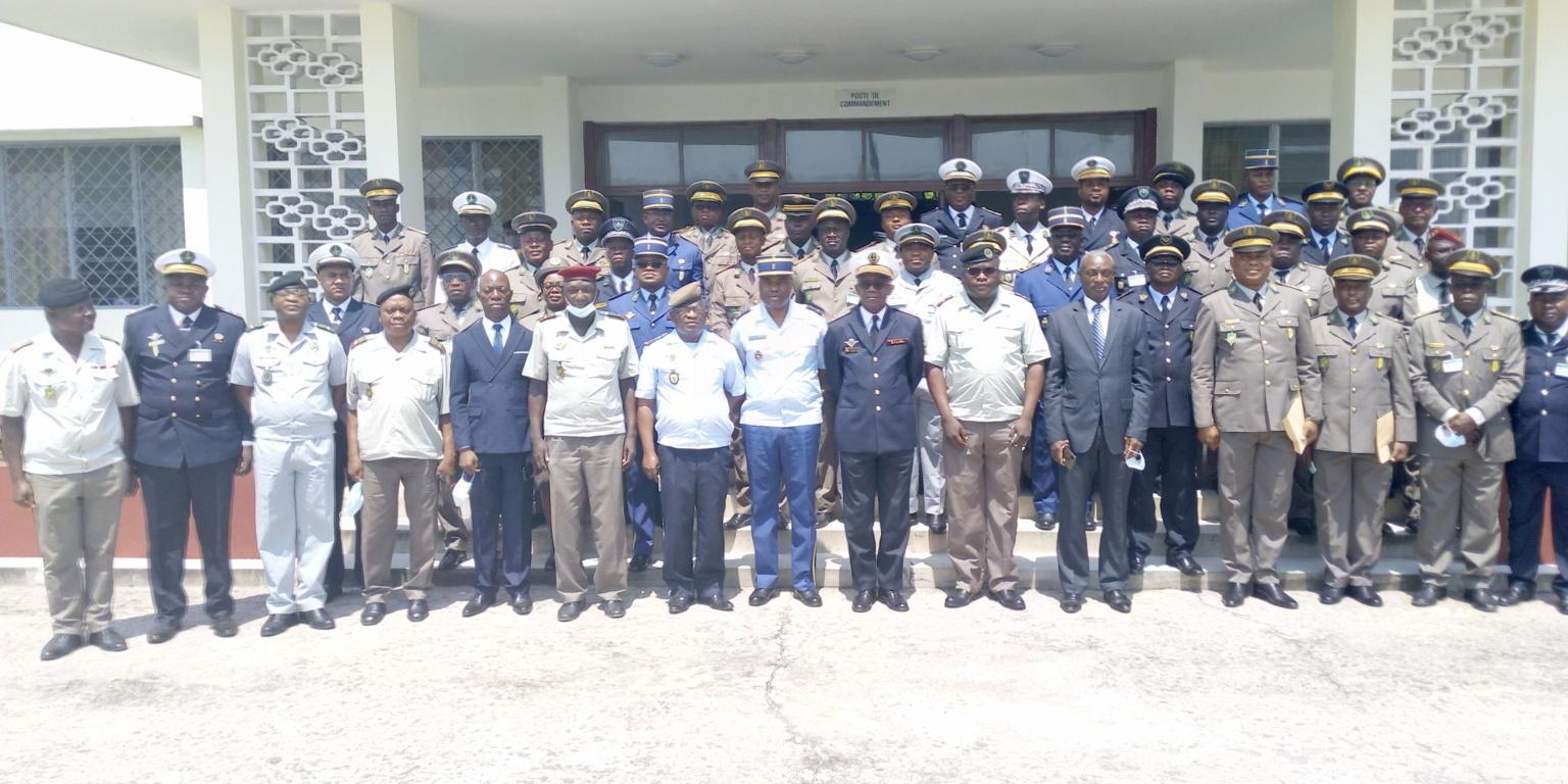 Formation : trente-huit officiers admis au deuxième cours supérieur d’administration militaire Formation : trente-huit officiers admis au deuxième cours supérieur d’administration militaire