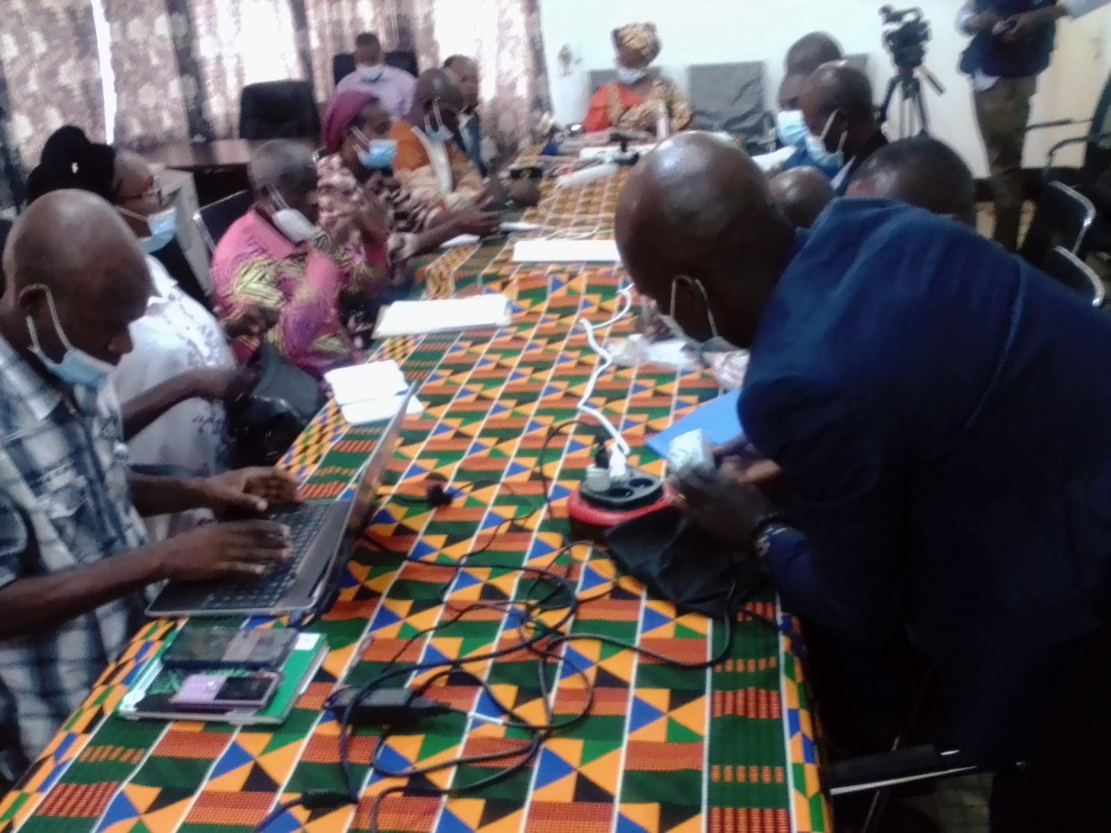 Santé : le Renapc fait le point des actions de lutte contre le sida et la tuberculose Santé : le Renapc fait le point des actions de lutte contre le sida et la tuberculose