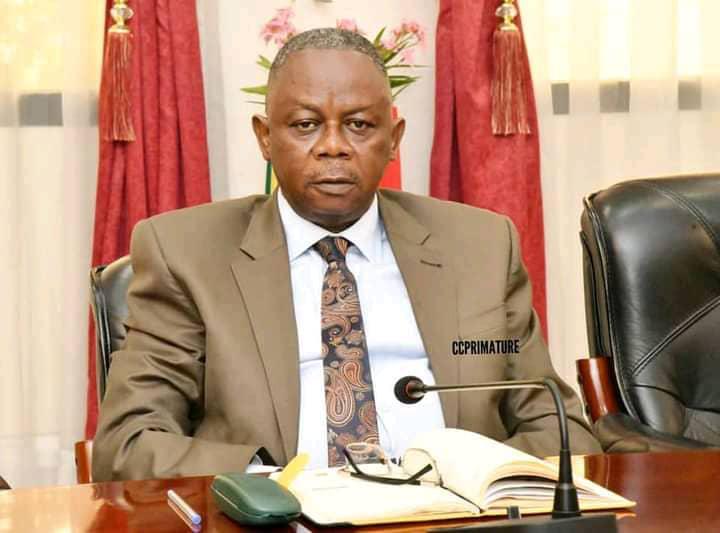 Pénurie d'eau à Brazzaville : le ministre Honoré Sayi s’explique Pénurie d'eau à Brazzaville : le ministre Honoré Sayi s’explique