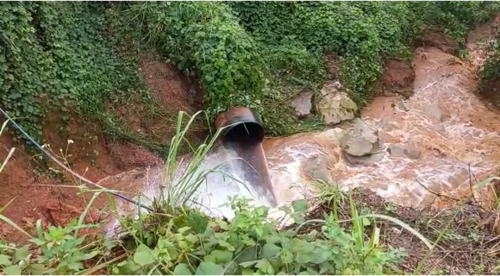 Un éboulement à l’origine des perturbations dans la desserte en eau potable à Libreville et ses environs Un éboulement à l’origine des perturbations dans la desserte en eau potable à Libreville et ses environs