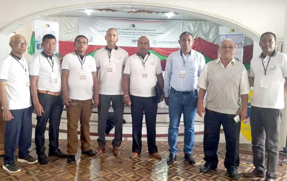 Raharaham-panjakana sy ny fampivoarana izany : Nandray anjara mavitrika tamin’ny atrikasa ny faritra Bongolava Raharaham-panjakana sy ny fampivoarana izany : Nandray anjara mavitrika tamin’ny atrikasa ny faritra Bongolava