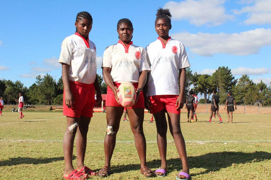 Rugby-Exposition : Tikasoa et ses deux filles, une histoire fascinante Rugby-Exposition : Tikasoa et ses deux filles, une histoire fascinante