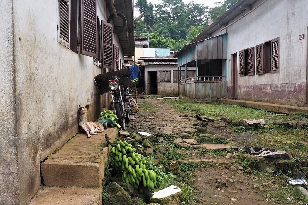 Les Cap-Verdiens de Sao Tomé entre misère et mélancolie