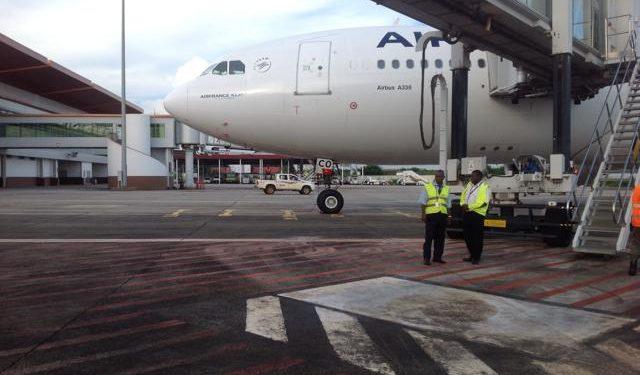 interdiction de voyage contre 37 dignitaires proches d’Alpha Condé interdiction de voyage contre 37 dignitaires proches d’Alpha Condé