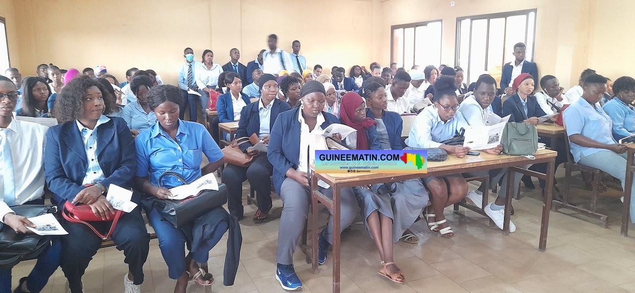 7ème édition du prix orange de l’entrepreneur social : Orange Guinée présente aux étudiants les opportunités dans le domaine des NTIC 7ème édition du prix orange de l’entrepreneur social : Orange Guinée présente aux étudiants les opportunités dans le domaine des NTIC