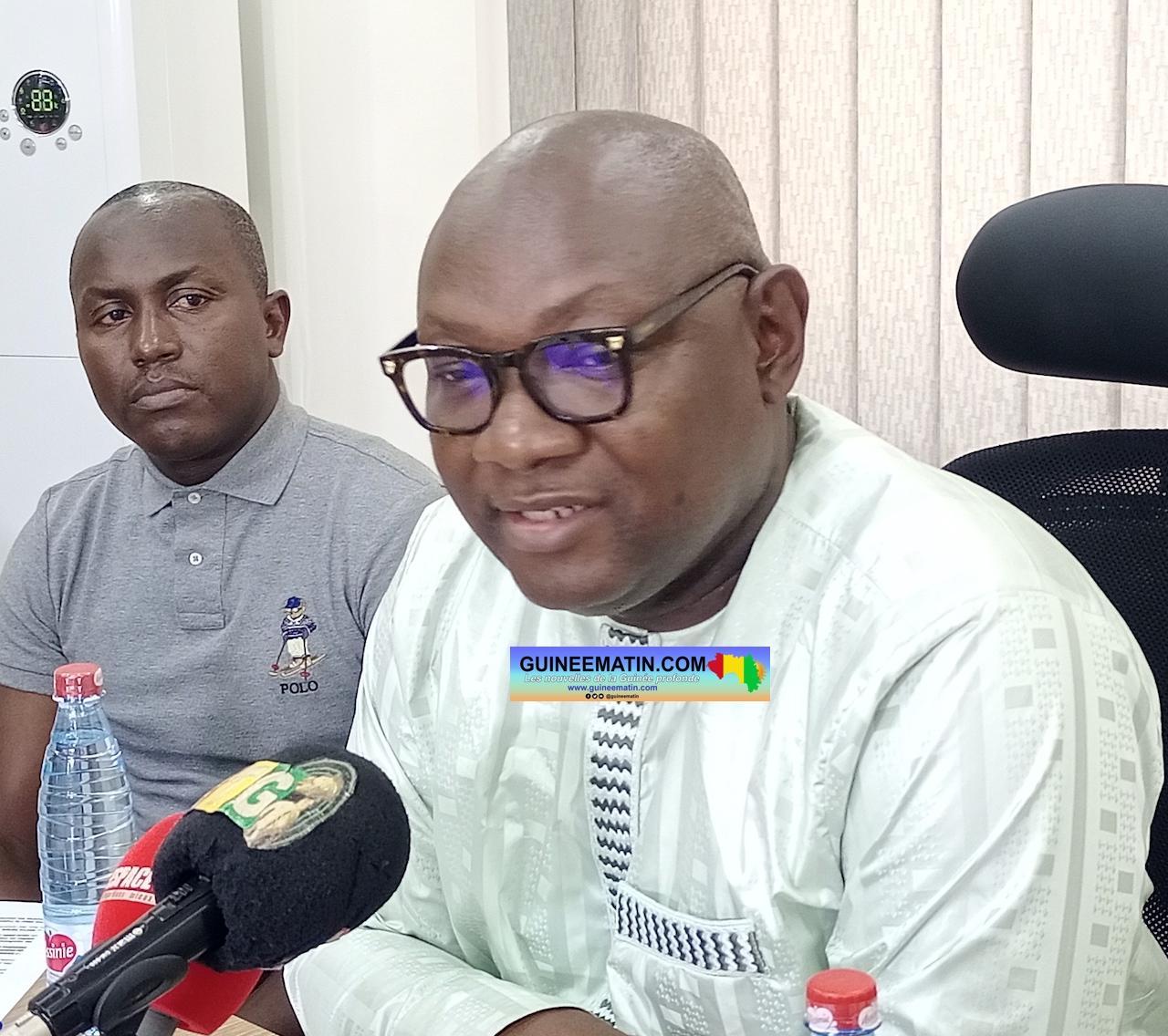 Salon international de la culture, du tourisme et de l’artisanat : le ministre Alpha Soumah vend la destination Guinée Salon international de la culture, du tourisme et de l’artisanat : le ministre Alpha Soumah vend la destination Guinée