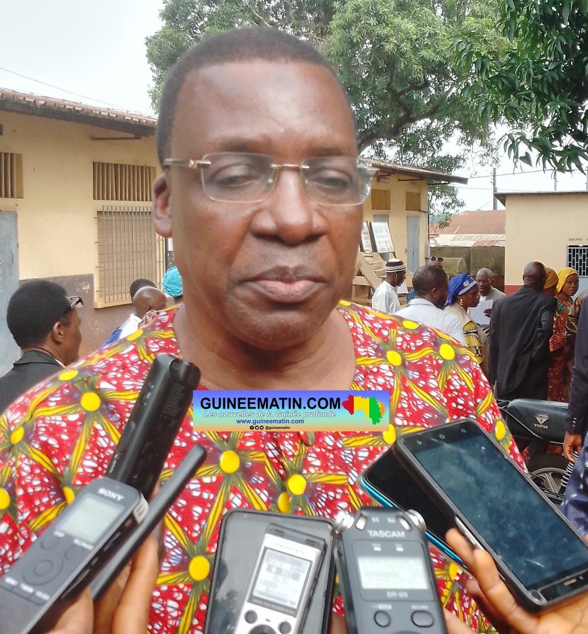 Remise des cartes de presse à Kindia : « nous devons sensibiliser pour apaiser la Transition », (Fodé Bouya Fofana de la HAC) Remise des cartes de presse à Kindia : « nous devons sensibiliser pour apaiser la Transition », (Fodé Bouya Fofana de la HAC)