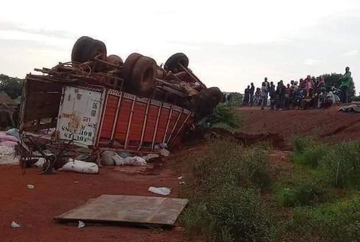 Grave accident de la circulation à Kankan : 5 morts et 9 blessés Grave accident de la circulation à Kankan : 5 morts et 9 blessés