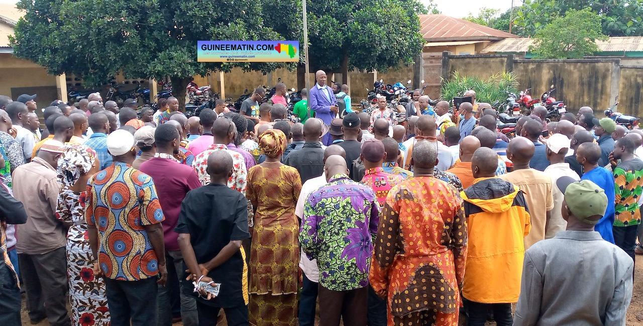 N’zérékoré : enseignants et encadreurs d’écoles renforcent leurs capacités sur les notions de bases N’zérékoré : enseignants et encadreurs d’écoles renforcent leurs capacités sur les notions de bases