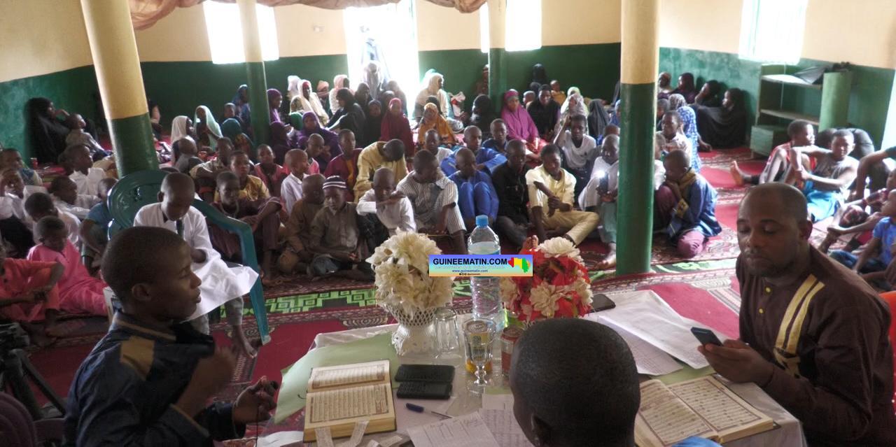 Récitation et la mémorisation du Saint Coran : le ‘’Markaz Kakandé de Boké’’ met ses élèves en compétition Récitation et la mémorisation du Saint Coran : le ‘’Markaz Kakandé de Boké’’ met ses élèves en compétition