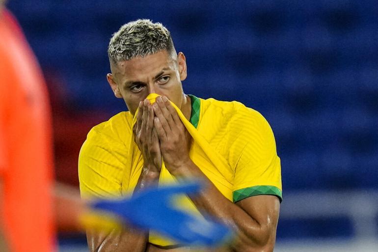 Racisme dans le football : Richarlison reçoit une banane lors de Brésil-Tunisie à Paris