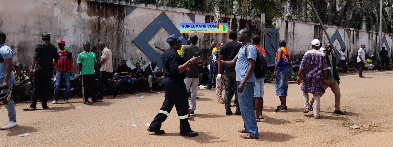Grève des agents du G4S Guinée : « Si rien n’est fait dans les prochains jours, tous les postes seront abandonnés » Grève des agents du G4S Guinée : « Si rien n’est fait dans les prochains jours, tous les postes seront abandonnés »