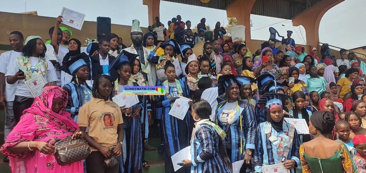 Entrepreneuriat : 128 étudiants du CAEF de Mamou reçoivent leurs diplômes Entrepreneuriat : 128 étudiants du CAEF de Mamou reçoivent leurs diplômes