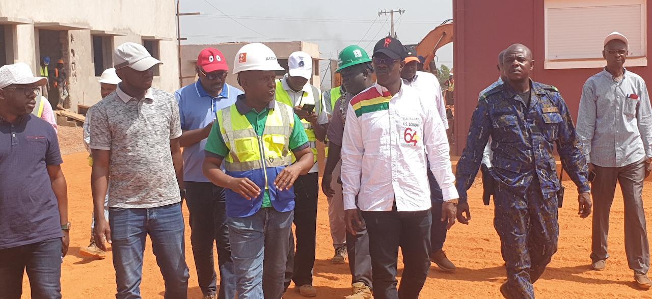 Le Ministre de l’Energie visite le barrage hydroélectrique de Tinkisso