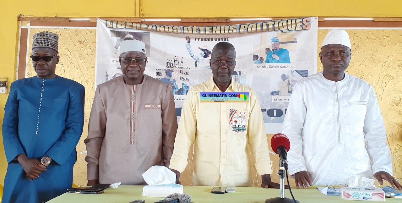 Transition en Guinée : pour Lansana Komara du RPG/AEC, « la France ne peut donner le pouvoir à personne » Transition en Guinée : pour Lansana Komara du RPG/AEC, « la France ne peut donner le pouvoir à personne »