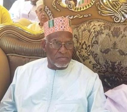 Coordination des Foulbhé et Haali Poular : Dalaba, Mamou et Dabola apportent leur soutien à Elhadj Alseny Barry Coordination des Foulbhé et Haali Poular : Dalaba, Mamou et Dabola apportent leur soutien à Elhadj Alseny Barry