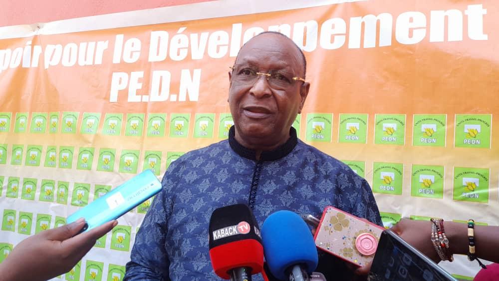 Kouyaté prévient sur la rupture du dialogue forces vives-junte: « non, le pays n’avancera pas avec une épée de Damoclès sur la tête » Kouyaté prévient sur la rupture du dialogue forces vives-junte: « non, le pays n’avancera pas avec une épée de Damoclès sur la tête »