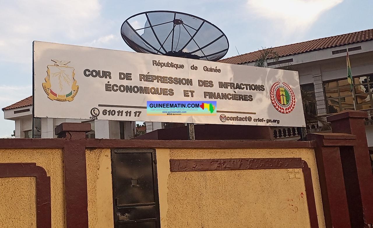 Vol d’un coffre-fort contenant 1 460 880 euros et 1 360 000 dollars : le témoignage de Kerfalla Camara contre Fanta Kamano à la CRIEF Vol d’un coffre-fort contenant 1 460 880 euros et 1 360 000 dollars : le témoignage de Kerfalla Camara contre Fanta Kamano à la CRIEF