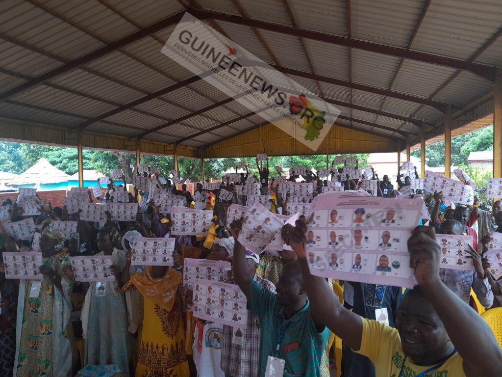 Kankan : quand les militants du RPG défient le col. Doumbouya Kankan : quand les militants du RPG défient le col. Doumbouya