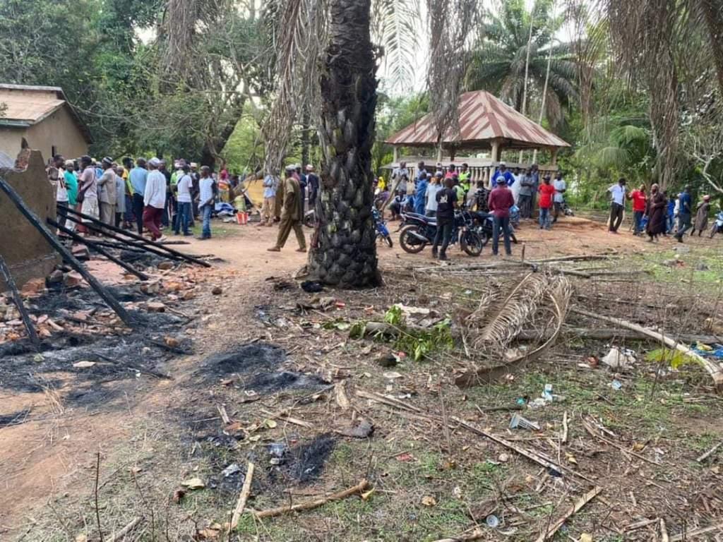 Scandale à Boké : mort suspecte d’un ressortissant de Kolaboui en prison, sa famille réclame justice Scandale à Boké : mort suspecte d’un ressortissant de Kolaboui en prison, sa famille réclame justice