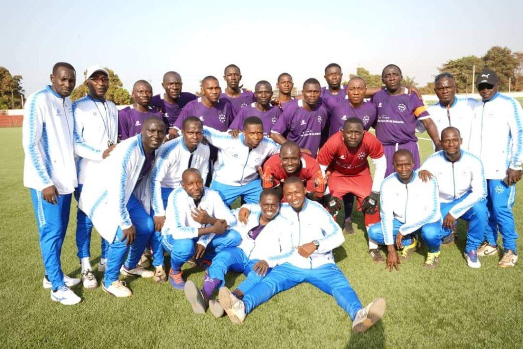 CBG : Transport bauxite de kamsar remporte la fiinale de la super coupe du tournoi corporatif football CBG : Transport bauxite de kamsar remporte la fiinale de la super coupe du tournoi corporatif football