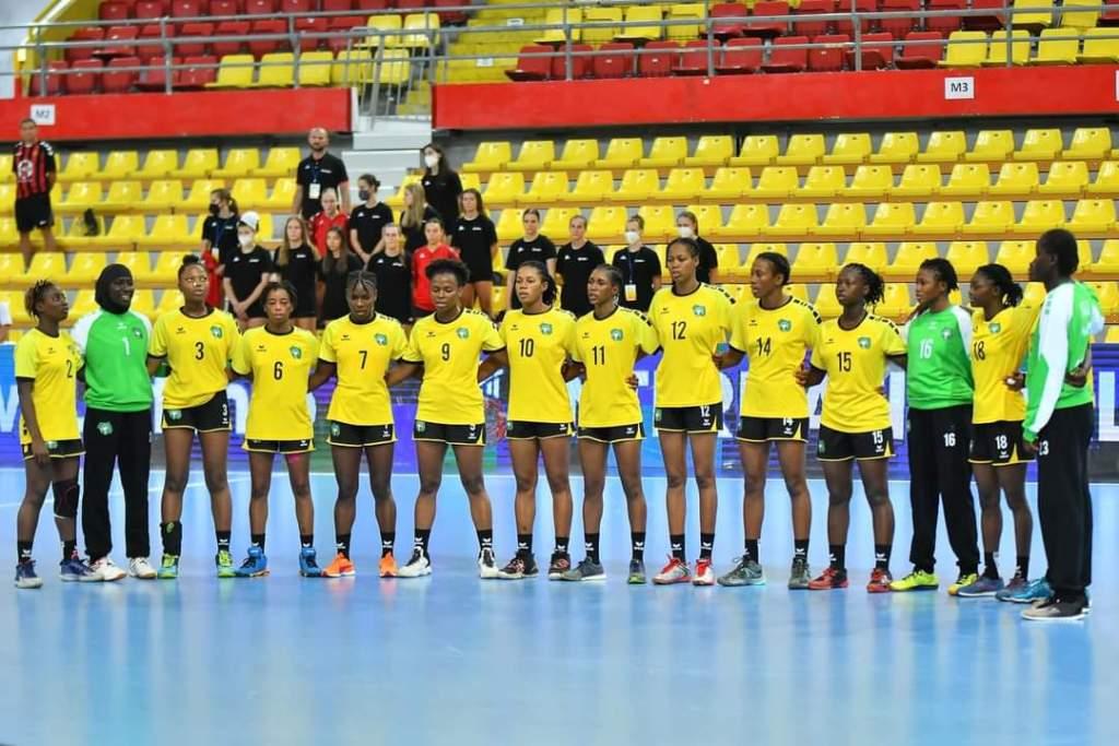 CAN Handball juniors (F) : sans grand soutien, le Syli atteint les demi-finales et se qualifient pour le Mondial CAN Handball juniors (F) : sans grand soutien, le Syli atteint les demi-finales et se qualifient pour le Mondial