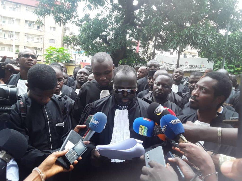 En colère contre Charles Wright, des magistrats manifestent devant la cour suprême : ‘’A bas la chasse aux sorcières’’ En colère contre Charles Wright, des magistrats manifestent devant la cour suprême : ‘’A bas la chasse aux sorcières’’