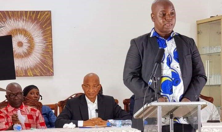 Un proche de Dalein dit non à la ‘’dictature’’ : ‘’Il est temps de virer tous ces imposteurs qui ont pris le pouvoir sans jamais l’exercer’’ Un proche de Dalein dit non à la ‘’dictature’’ : ‘’Il est temps de virer tous ces imposteurs qui ont pris le pouvoir sans jamais l’exercer’’