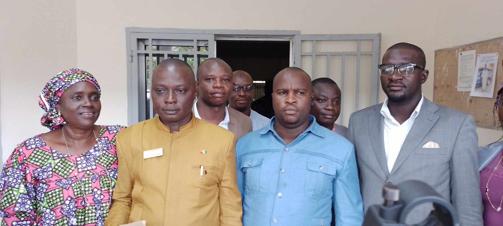 Négociation : « Où vont les 5000 milliards GNF ? »s’interroge Abdoulaye Barry Négociation : « Où vont les 5000 milliards GNF ? »s’interroge Abdoulaye Barry