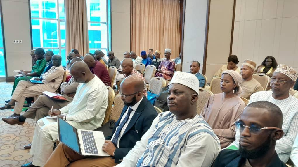 Tenue à Conakry d’un séminaire de restitution finalisée du Diagnostic Fond Commun de l’Education (FCE) Tenue à Conakry d’un séminaire de restitution finalisée du Diagnostic Fond Commun de l’Education (FCE)