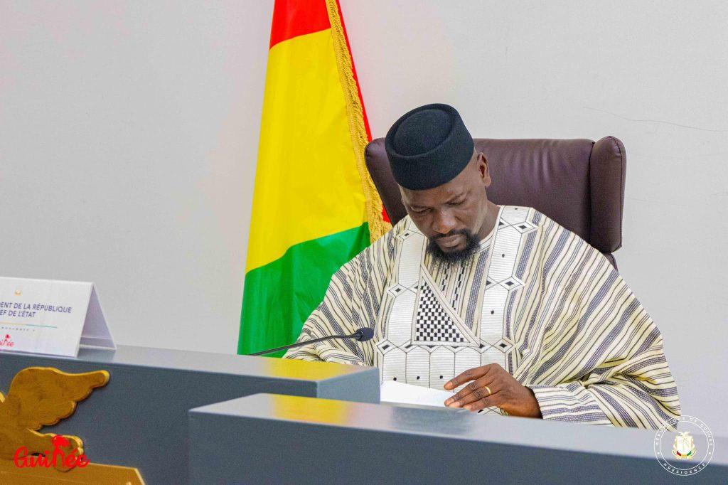 Le colonel Doumbouya snobe-t-il ses ministres ? ‘’S’il ne veut pas du gouvernement, il le renvoie’’, assure Ousmane Gaoual Le colonel Doumbouya snobe-t-il ses ministres ? ‘’S’il ne veut pas du gouvernement, il le renvoie’’, assure Ousmane Gaoual