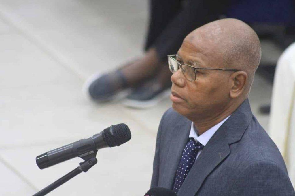 Amadou Diallo de la BBC a échappé à la mort le 28 septembre 2009 : ‘’Un soldat a braqué son fusil sur nous…Je pensais qu’il voulait nous exécuter’’ Amadou Diallo de la BBC a échappé à la mort le 28 septembre 2009 : ‘’Un soldat a braqué son fusil sur nous…Je pensais qu’il voulait nous exécuter’’