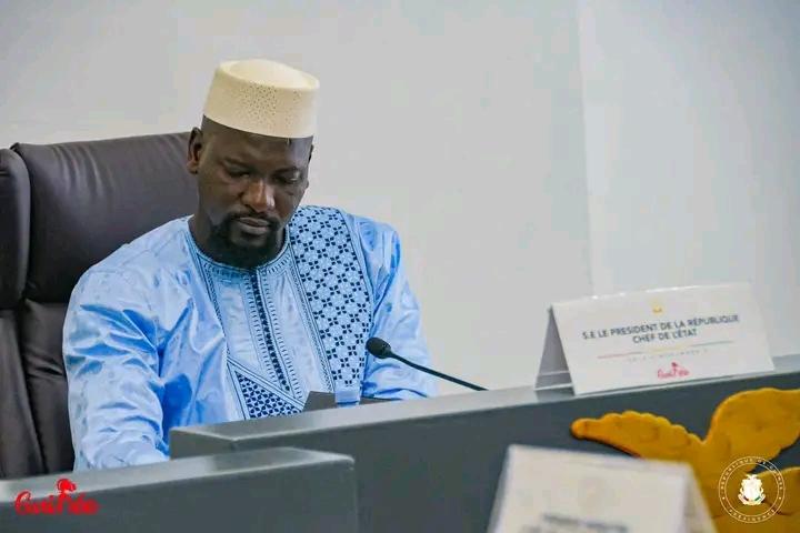 Le colonel Doumbouya invite ses ministres à ‘’faire attention à tous les actes qu’ils posent’’ Le colonel Doumbouya invite ses ministres à ‘’faire attention à tous les actes qu’ils posent’’