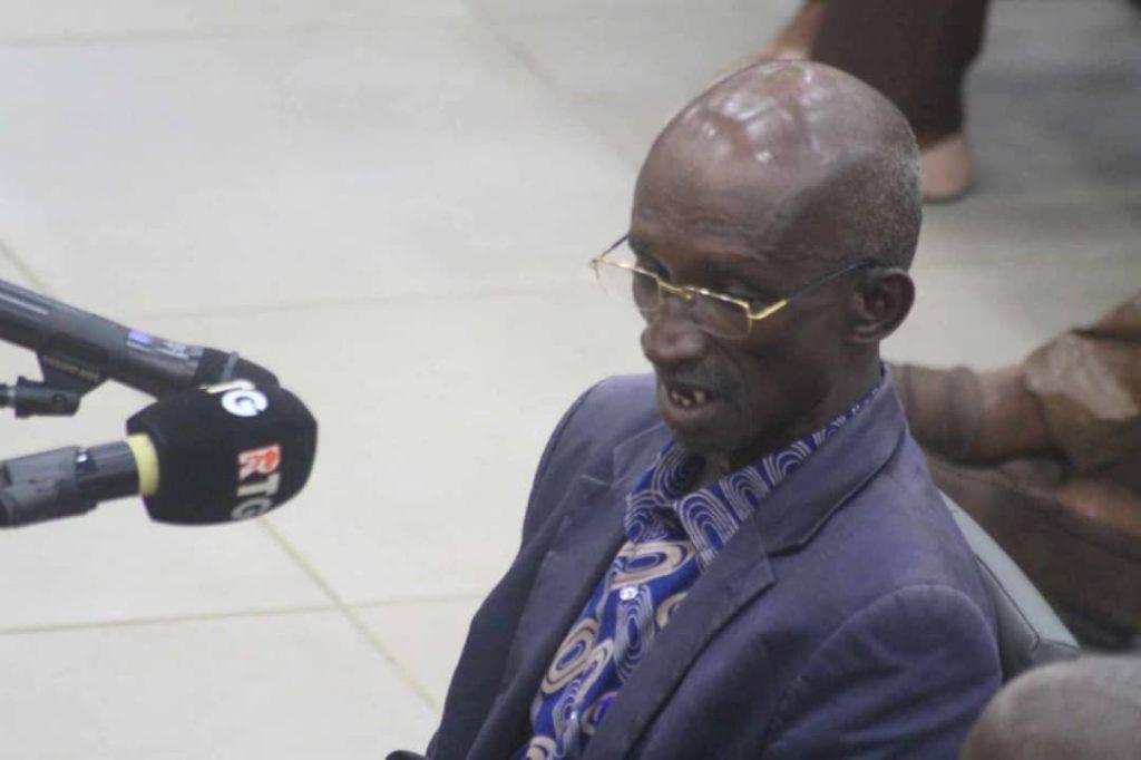 Mamadou Dian Diallo, rescapé du massacre du 28 septembre, charge le colonel Tiegboro : ‘’Il a pris son pistolet et a tiré sur un enfant’’ Mamadou Dian Diallo, rescapé du massacre du 28 septembre, charge le colonel Tiegboro : ‘’Il a pris son pistolet et a tiré sur un enfant’’