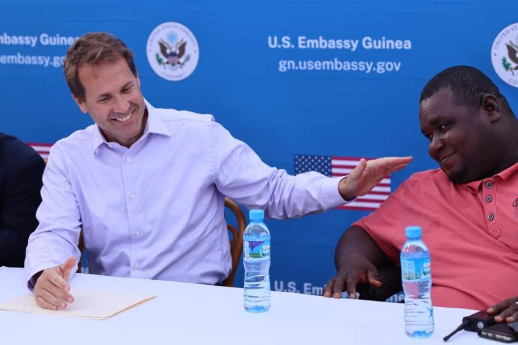 L’ambassade des États-Unis en Guinée organise un Forum sur les droits de l’homme à Conakry L’ambassade des États-Unis en Guinée organise un Forum sur les droits de l’homme à Conakry