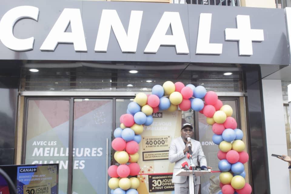 Canal+ annonce des surprises pour la fin d’année et inaugure une nouvelle boutique à Kipé