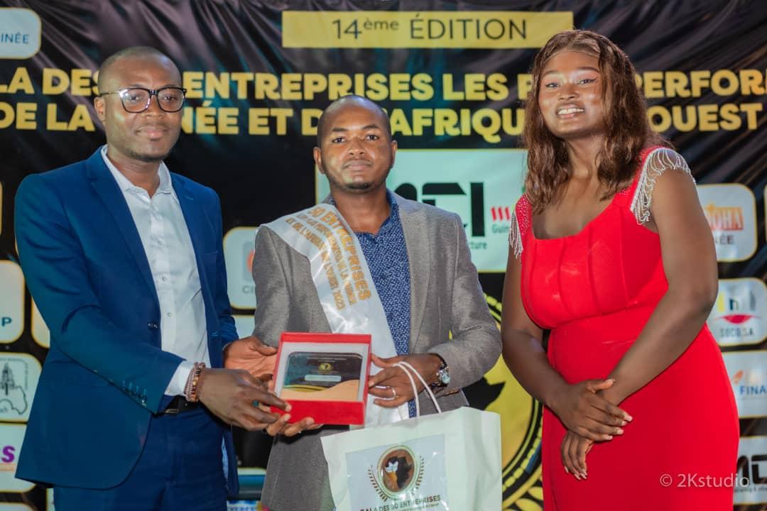 Awards : THEDATAX désignée « Entreprise la plus Performante et Innovante dans le secteur de la Communication digitale en Guinée »