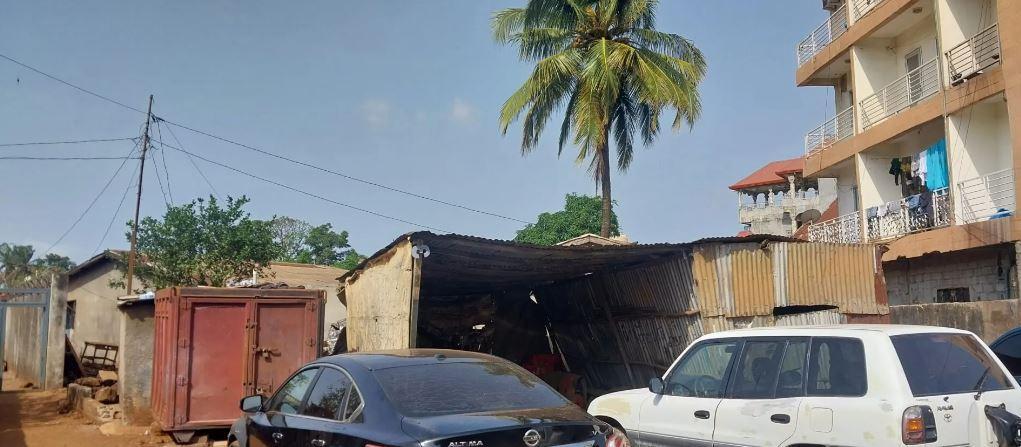 Tremblement de terre à Conakry : un scientifique évoque les causes et appelle la population à ne pas paniquer Tremblement de terre à Conakry : un scientifique évoque les causes et appelle la population à ne pas paniquer